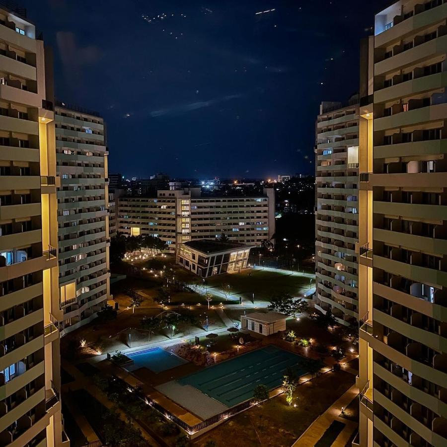 Acellyne'S Suites At The Residences At Commonwealth By Century 奎松市 外观 照片