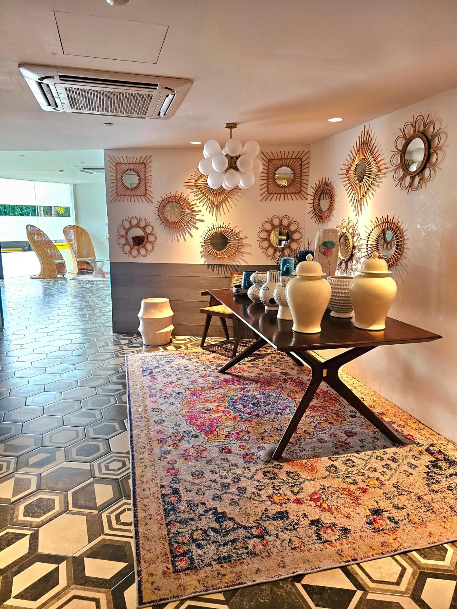 Acellyne'S Suites At The Residences At Commonwealth By Century 奎松市 外观 照片
