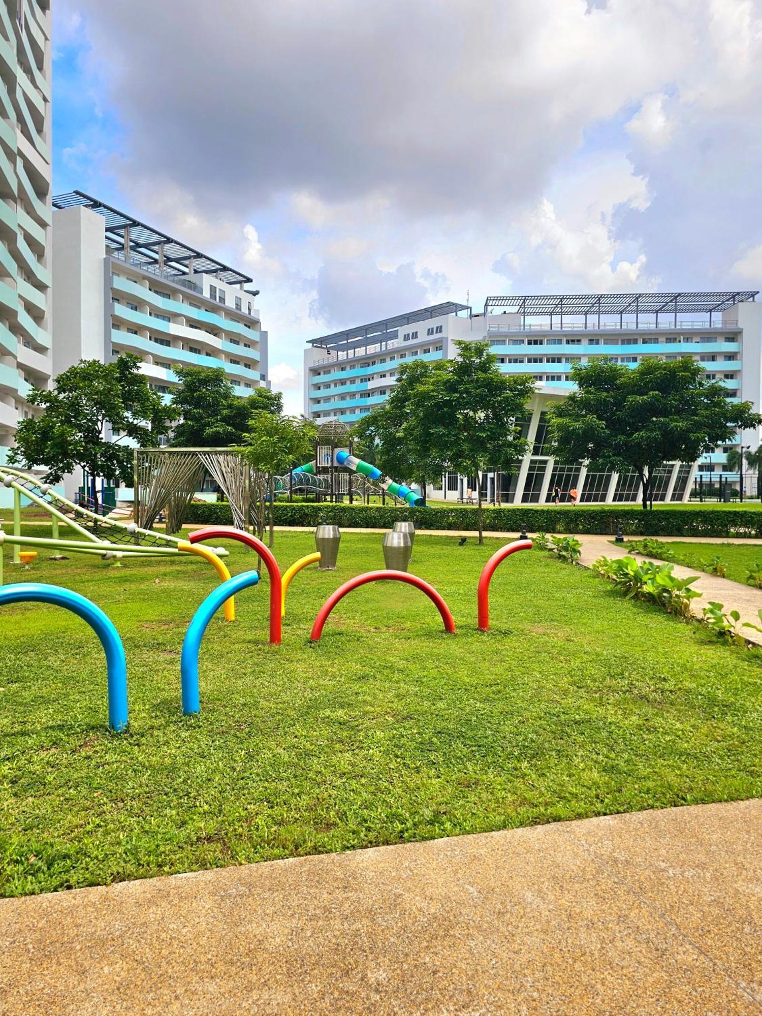 Acellyne'S Suites At The Residences At Commonwealth By Century 奎松市 外观 照片