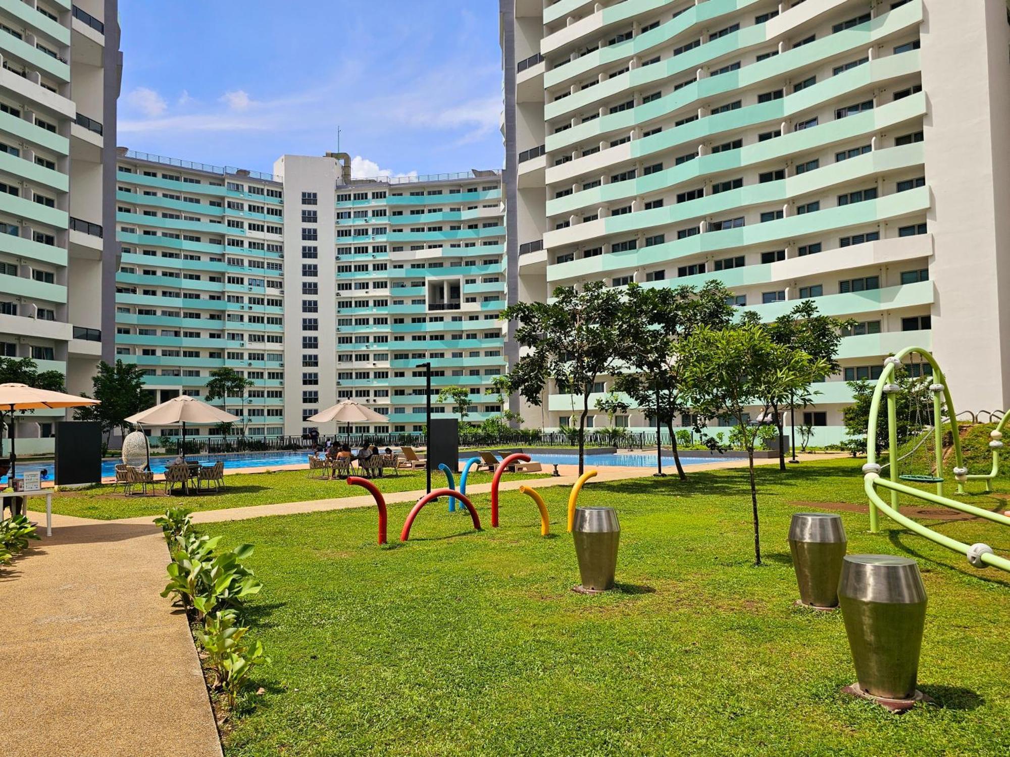 Acellyne'S Suites At The Residences At Commonwealth By Century 奎松市 外观 照片