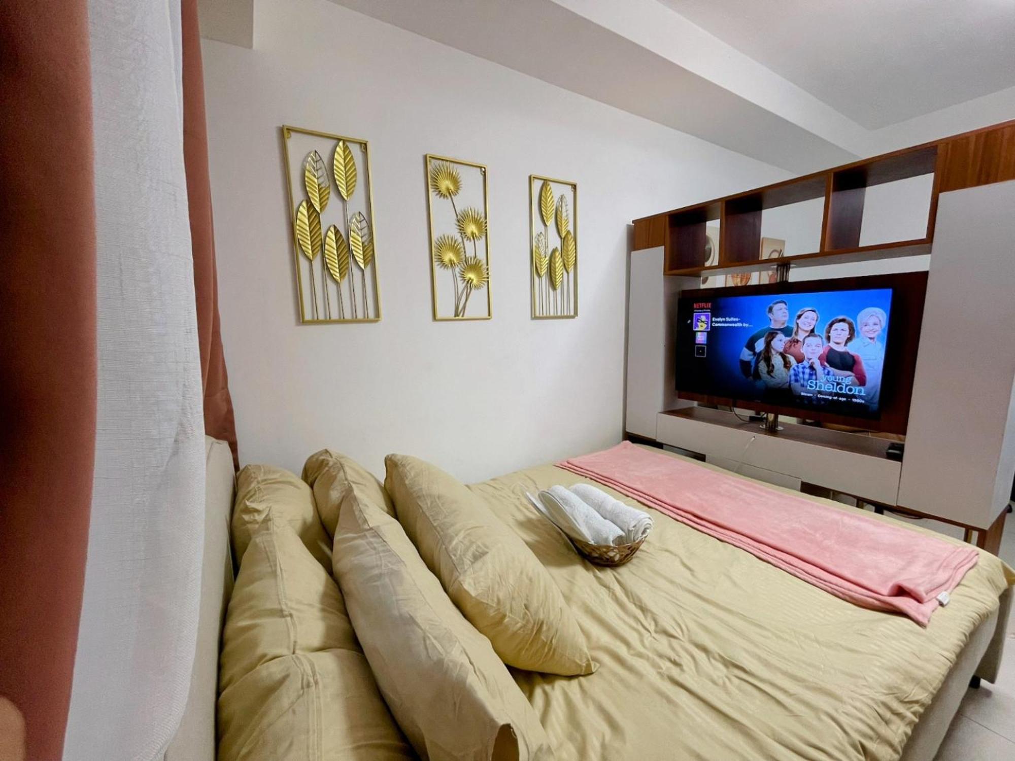 Acellyne'S Suites At The Residences At Commonwealth By Century 奎松市 客房 照片