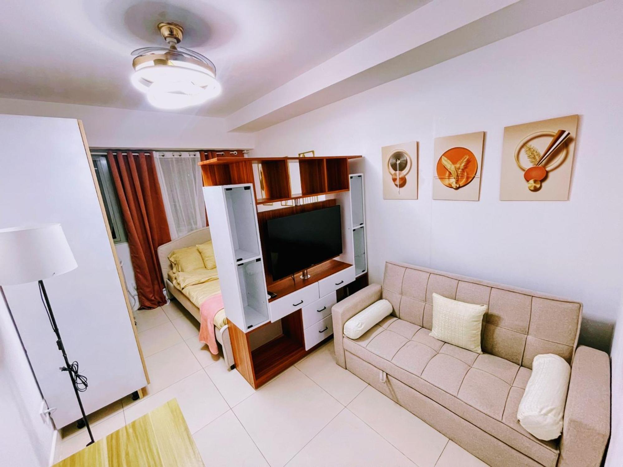 Acellyne'S Suites At The Residences At Commonwealth By Century 奎松市 客房 照片
