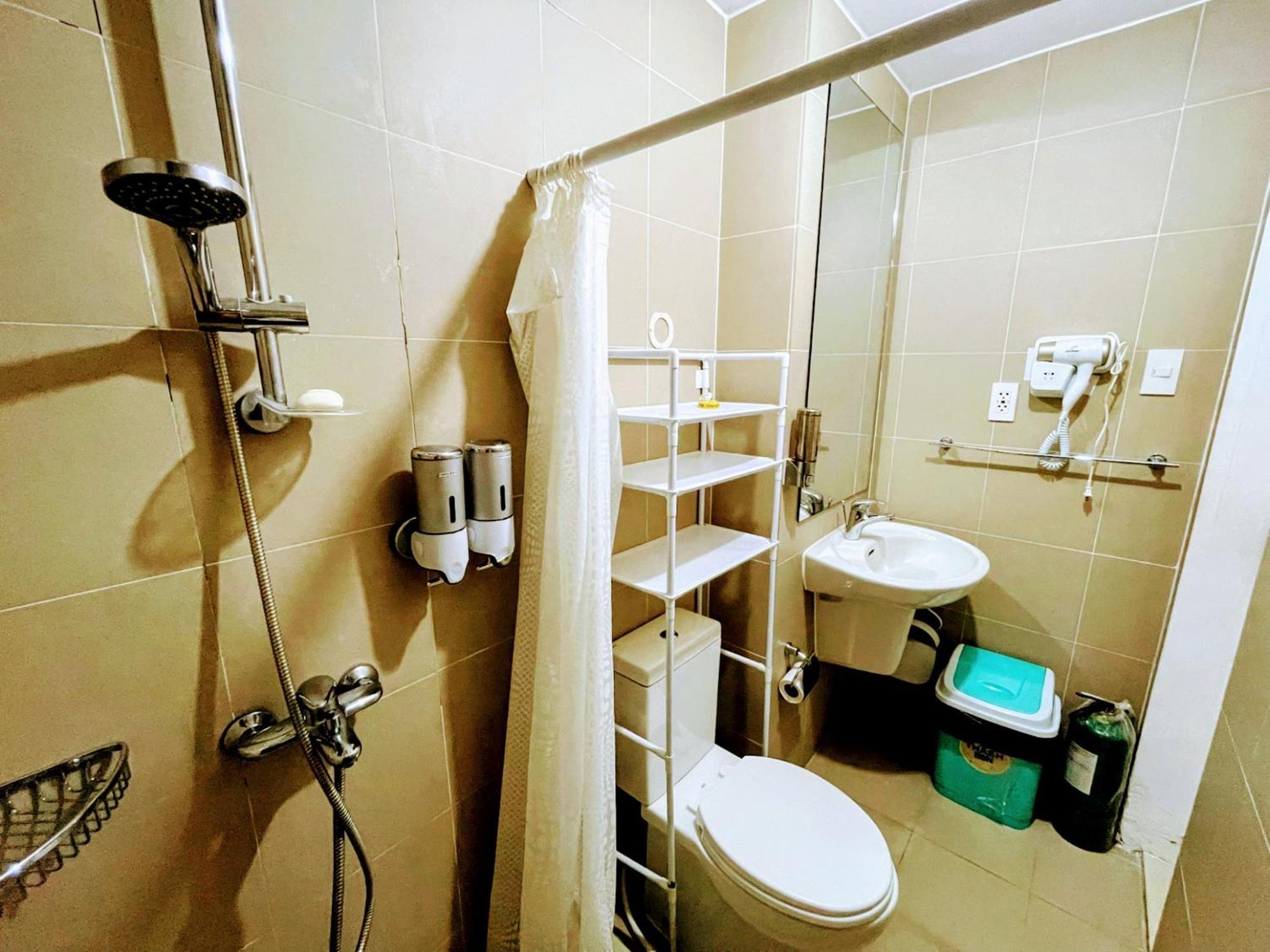 Acellyne'S Suites At The Residences At Commonwealth By Century 奎松市 客房 照片