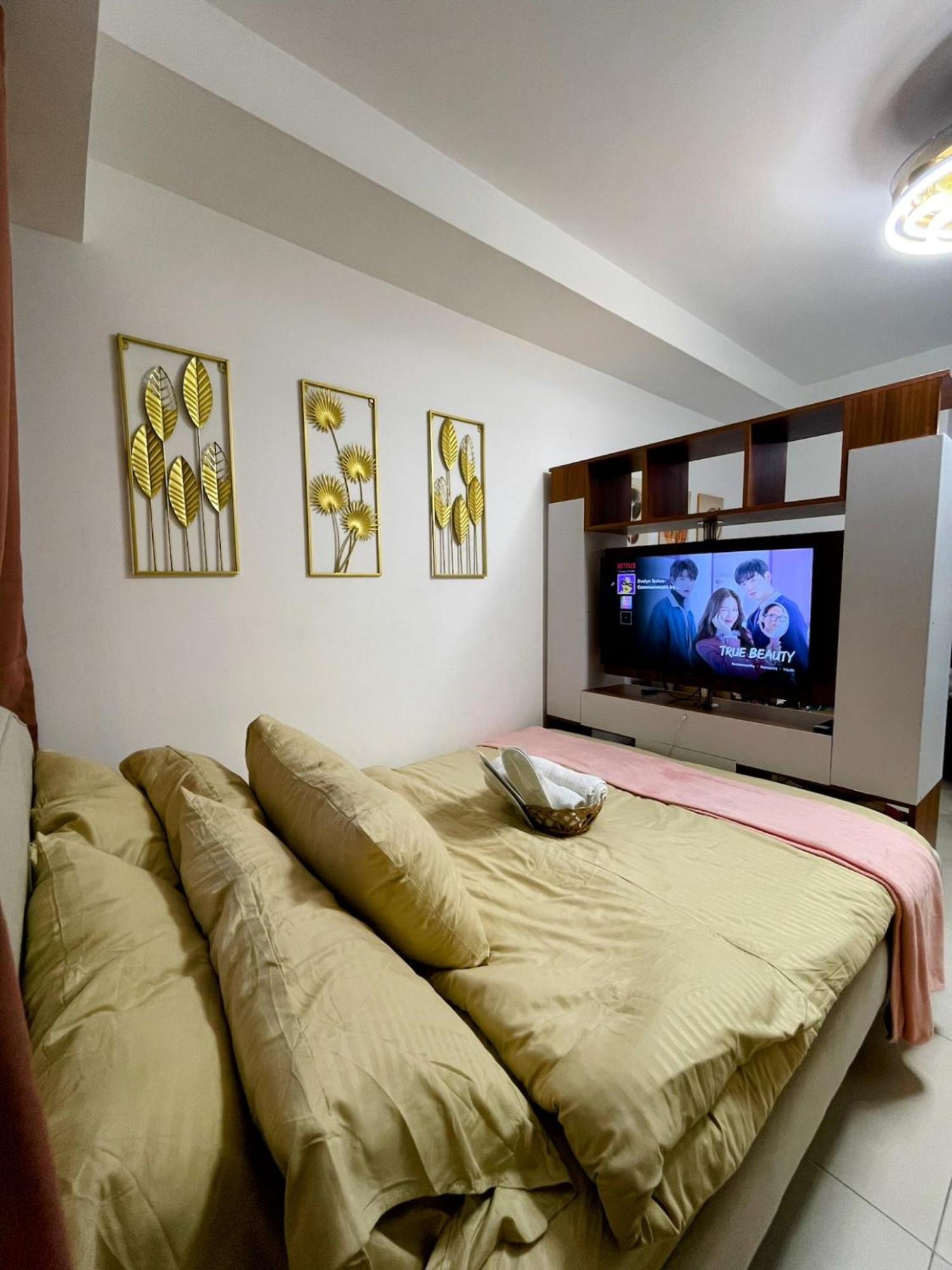 Acellyne'S Suites At The Residences At Commonwealth By Century 奎松市 客房 照片
